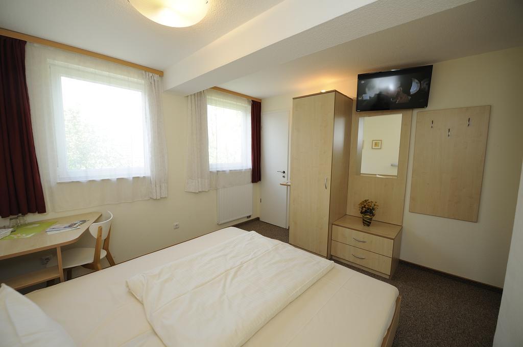 Gaestehaus Suedheide Hambühren Extérieur photo